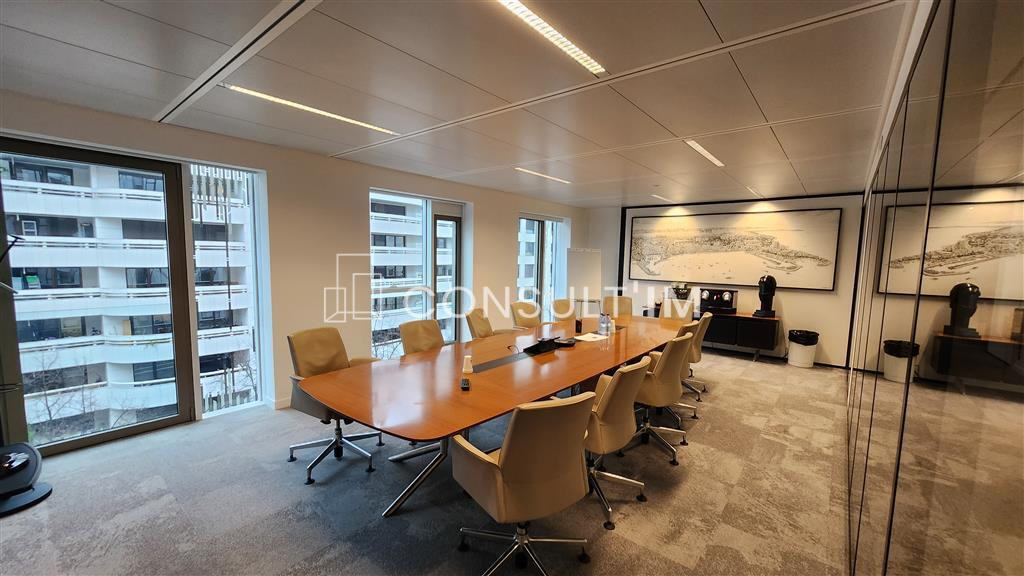 A louer des bureaux lumineux de 594 m²