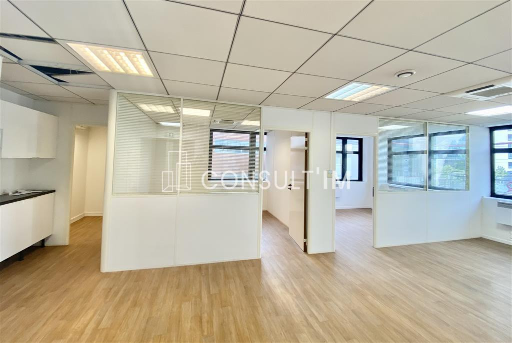 Bureaux rénové et lumineux !