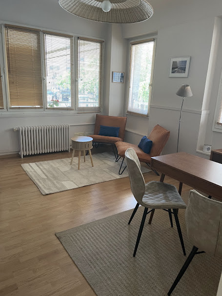 Bureau meublé à louer 1 ou 2 jours/ semaine dans cabinet de groupe Paris 15ème