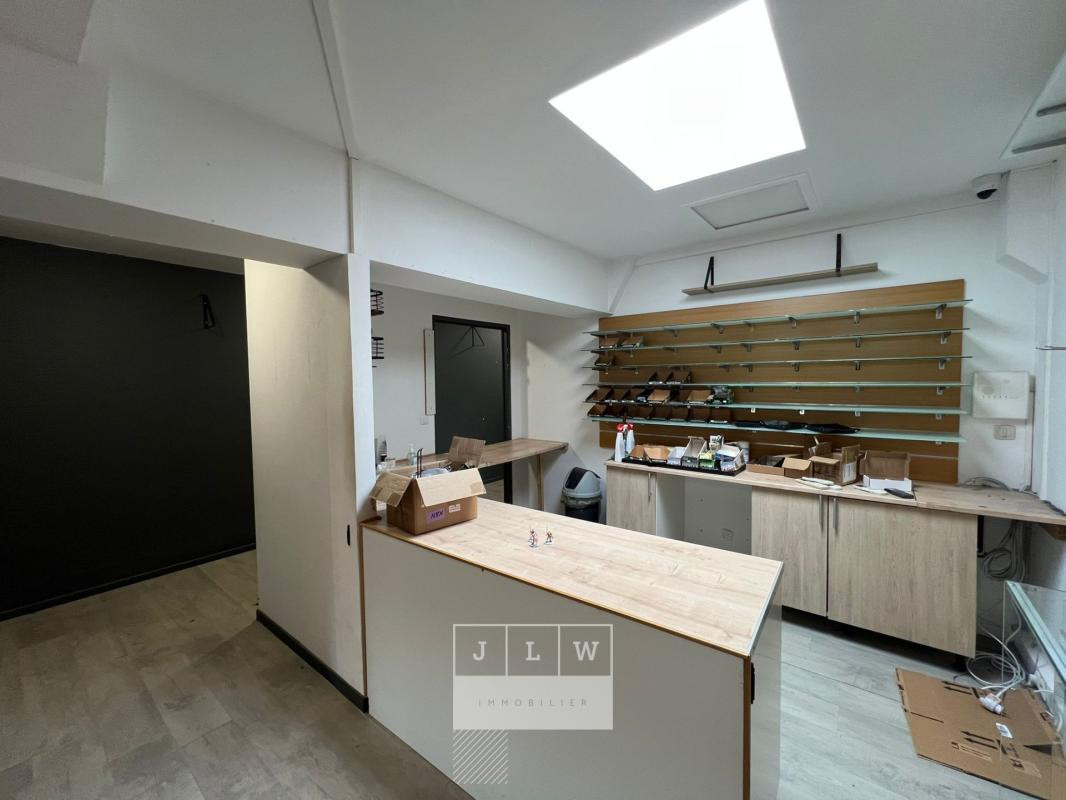 AGXP-FL16 - Bureaux à louer - 150 m2 - idéalement placé