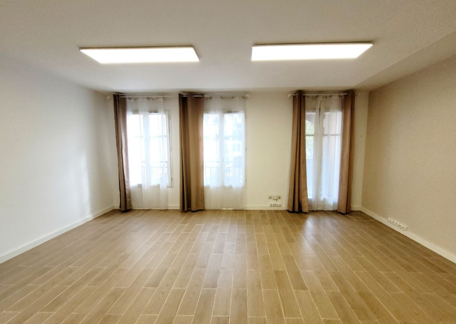 T4 85 m² – idéal cabinet médical / bureaux – Apollonia Thiais – box 13 m² – résidence sécurisée.