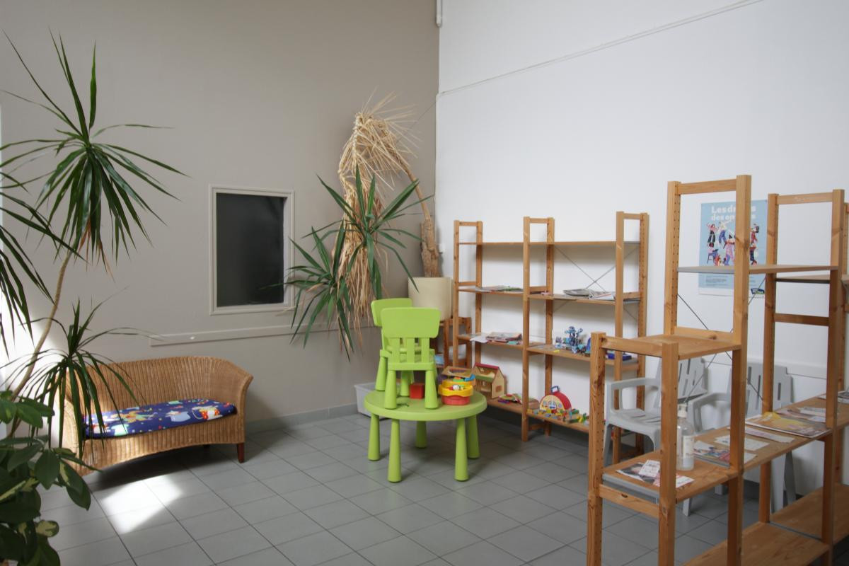 Local professionnel à louer dans centre de consultation