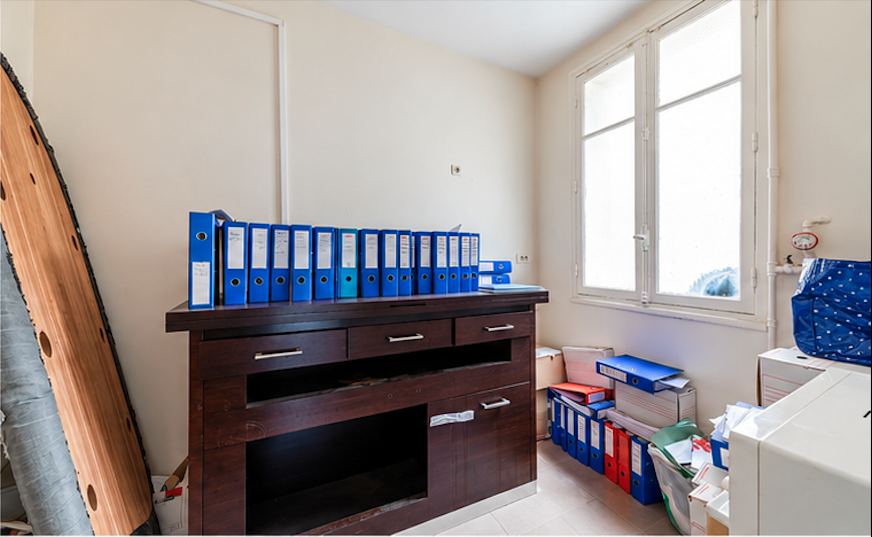 Cabinet / bureaux professionnels – Neuilly-sur-Seine – 53 m²
