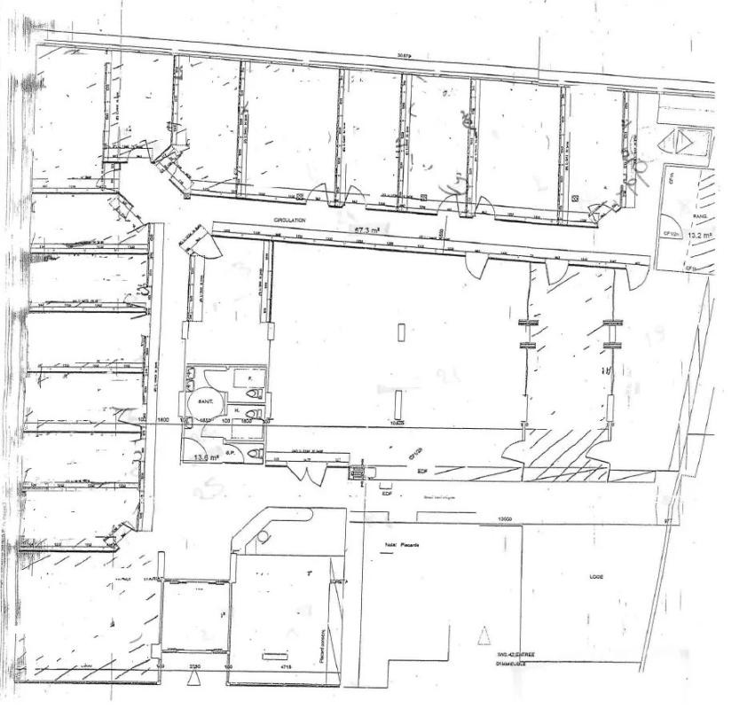 NICE NORD – Murs commerciaux libres 588 m² en RDC + garage 7 véhicules – Accès PMR