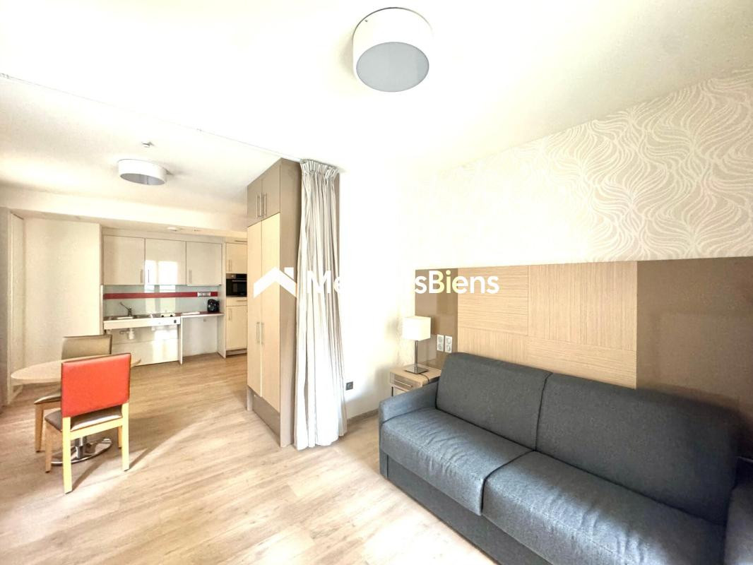 Fréjus centre ville- appartement au rez de chaussée à usage professionnel