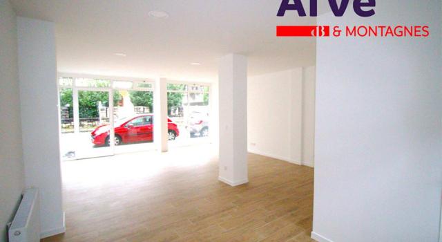 Local commercial, emplacement de premier choix