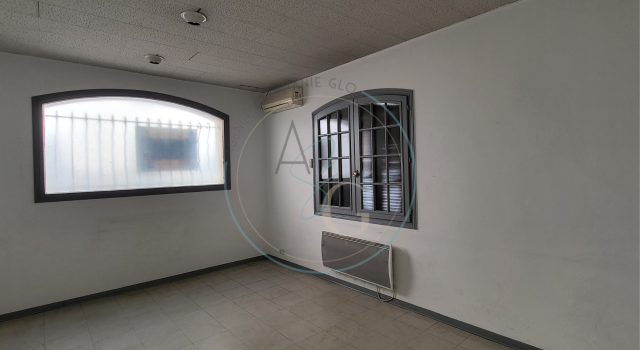 COGOLIN -  LOCAL A USAGE PROFESSIONNEL, location annuelle