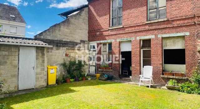 VENTE : Immeuble de 4 lots  294 m² ,  CENTRE VILLE à COMPIEGNE