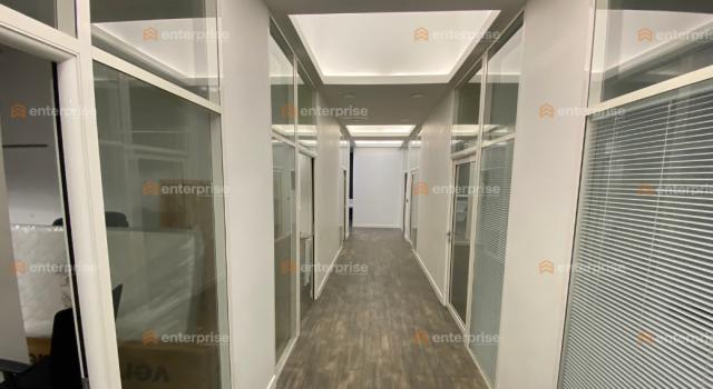 A VENDRE - BUREAUX REZ-DE-CHAUSSEE - 300M2 - LILLE HYPER CENTRE