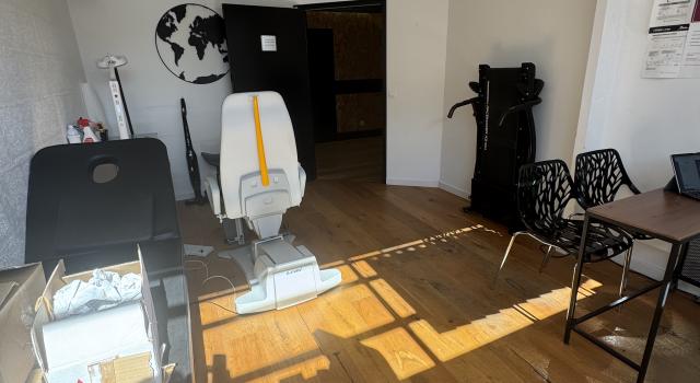 Bureau 18m2 très lumineux Espace Santé & Sport Saumur Balzac
