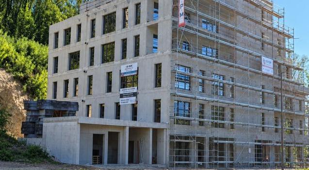 BUREAUX - LOCAUX PRO à vendre