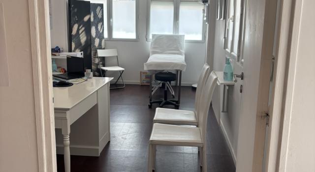 A LOUER LOCAL PROFESSIONNEL