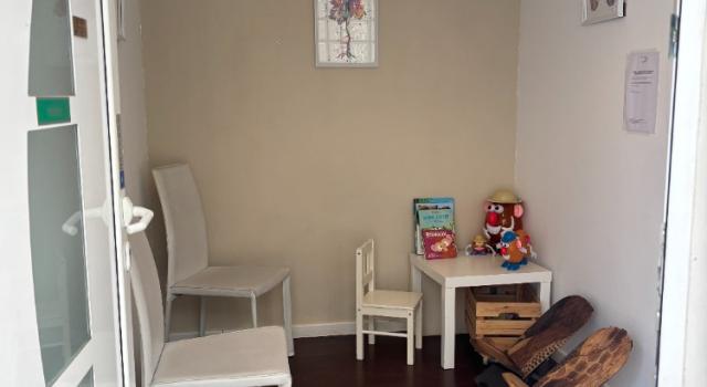 A LOUER LOCAL PROFESSIONNEL
