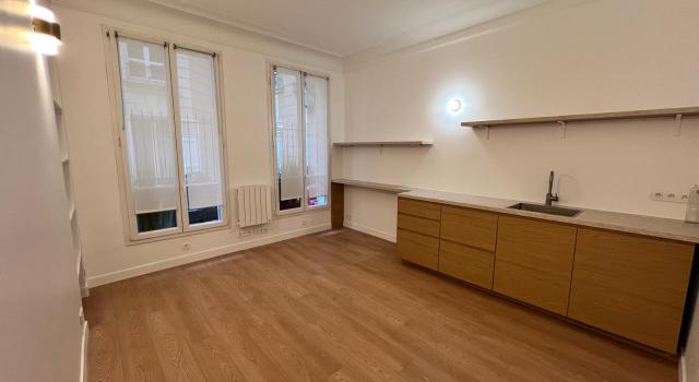 PARIS 16ème (Victor-Hugo) : salle de17m2 à louer dans un cabinet pluridisciplinaire pour professionnels de santé