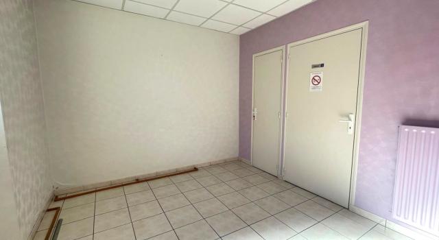 vente local professionnel (cabinet dentaire) à Trélazé