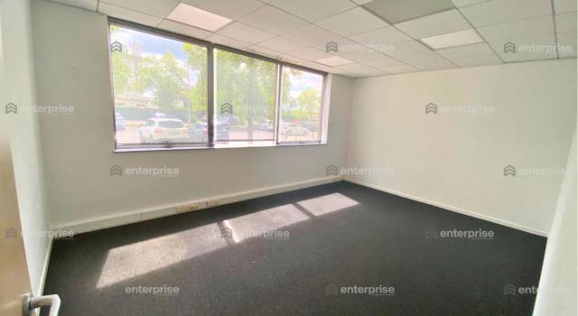 BUREAUX À VENDRE – 480 M² ENVIRON – FORTE VISIBILITÉ – IDÉAL CENTRE MÉDICAL