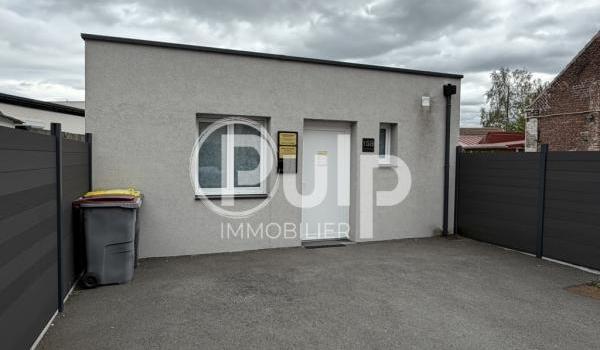 RARE SUR LE SECTEUR - LOCAL PROFESSIONNEL À LOUER À LEFOREST