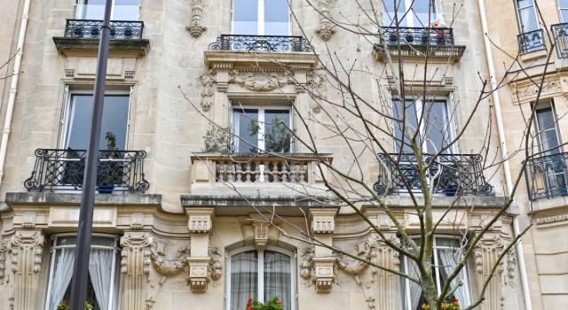 LOCATION LES JEUDIS - 1500 EUROS ( possibilité demi-journée )