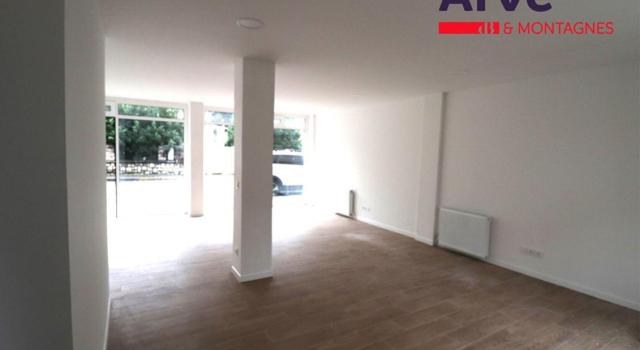 Local commercial, emplacement de premier choix