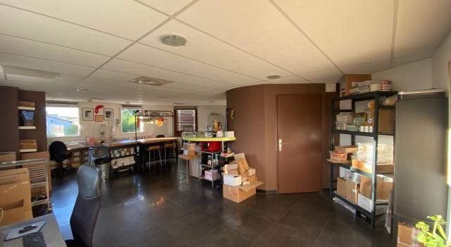 NIMES - BUREAUX A VENDRE