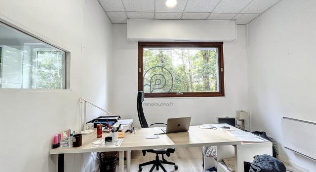 Bureau 1er étage - idéal profession libérale