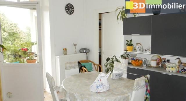 LONS-LE-SAUNIER (39), SPECIAL INVESTISSEURS : IMMEUBLE 9 logements LOUÉS + 4 garages