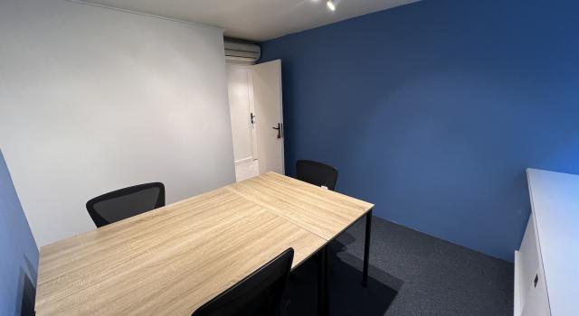 Bureau  allant de 10 à 35 m² (140 m² en tout) dispo pour activités médicales et paramédicales