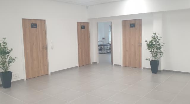 local 17m² au sein d'une maison medicale neuve de 5 locaux tout confort