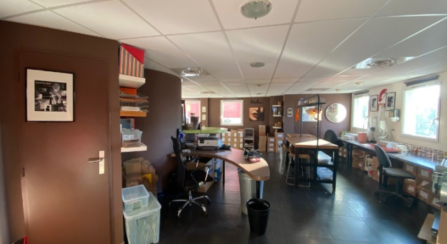 NIMES - BUREAUX A VENDRE