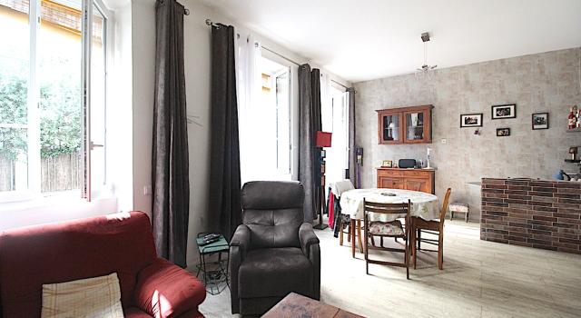 Paris 18e / Limite 17e — Idéal Cabinet Médical ou Paramédical (2 à 3 praticiens) — 450 000 €