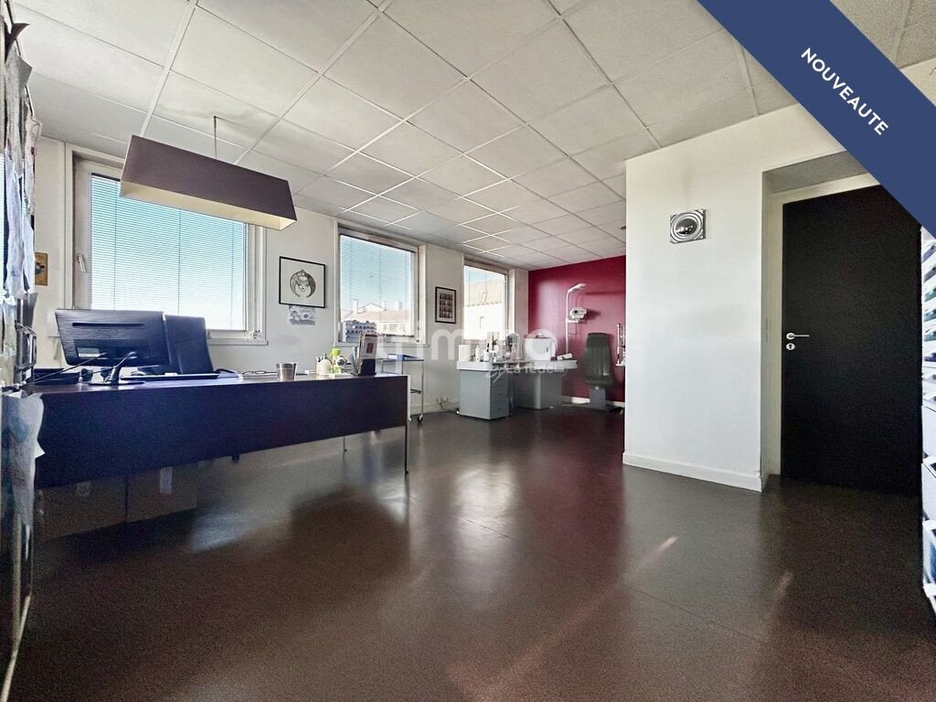 Bureaux 100m2 , gare de Bondy, 2e Étage, Ascenseur