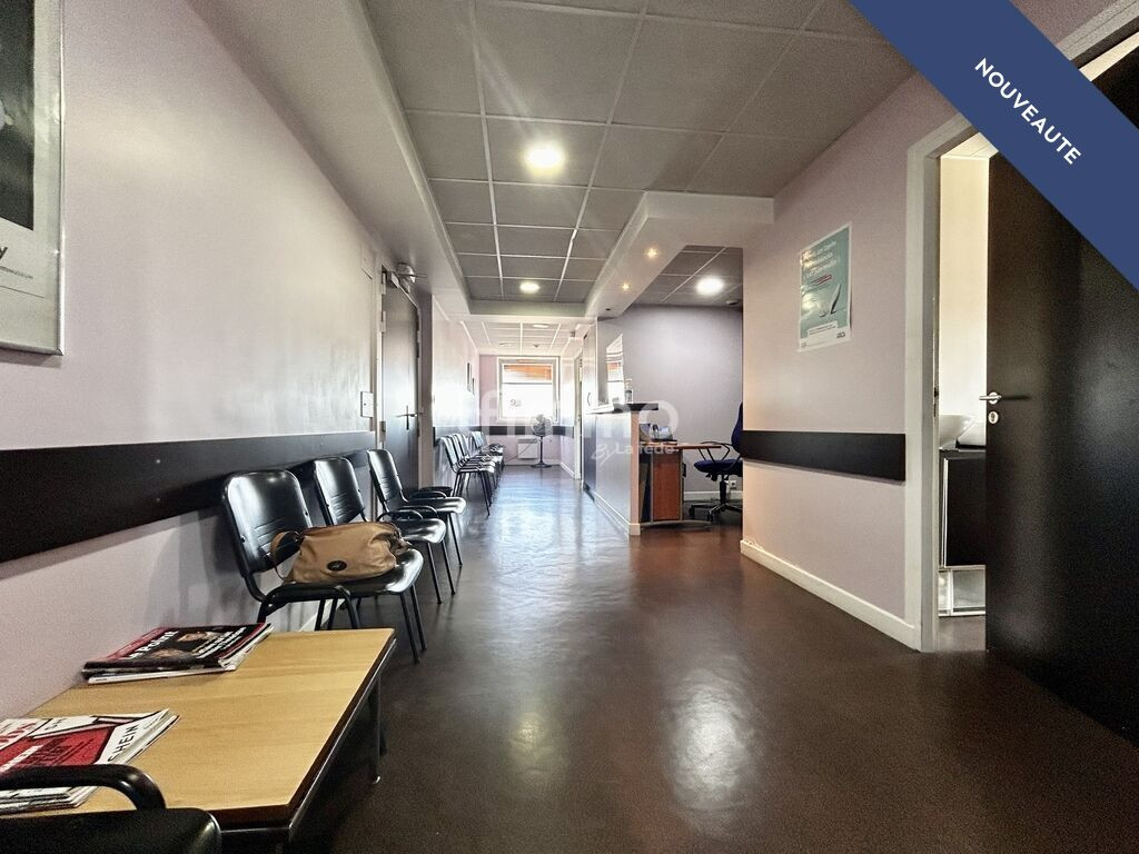 Bureaux 100m2 , gare de Bondy, 2e Étage, Ascenseur