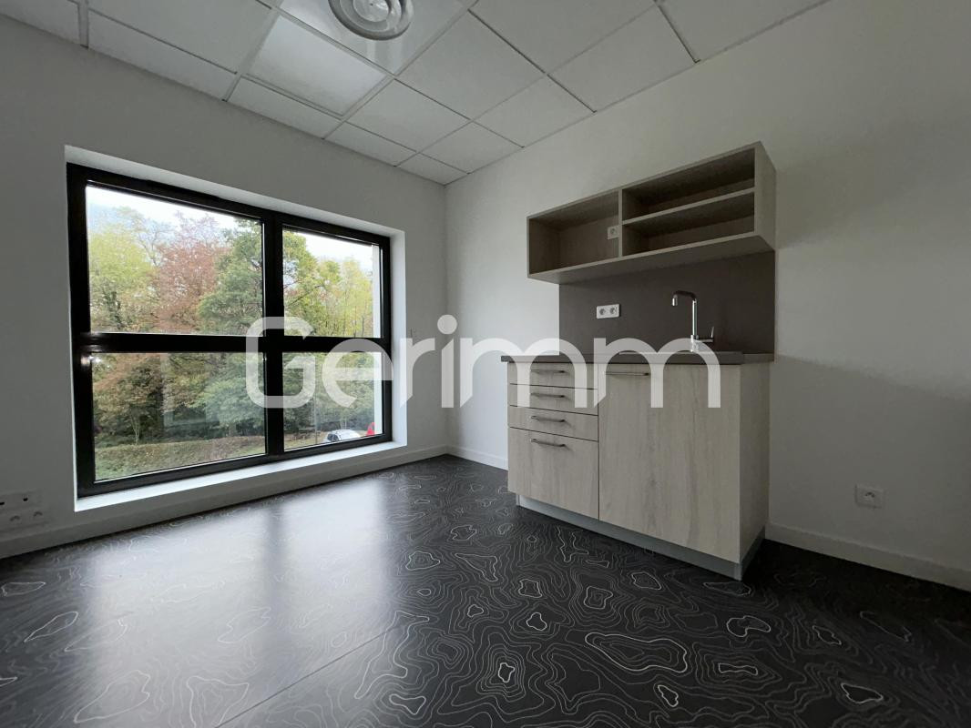 Location - Immeuble de bureaux - 71,28 m² - VOIRON