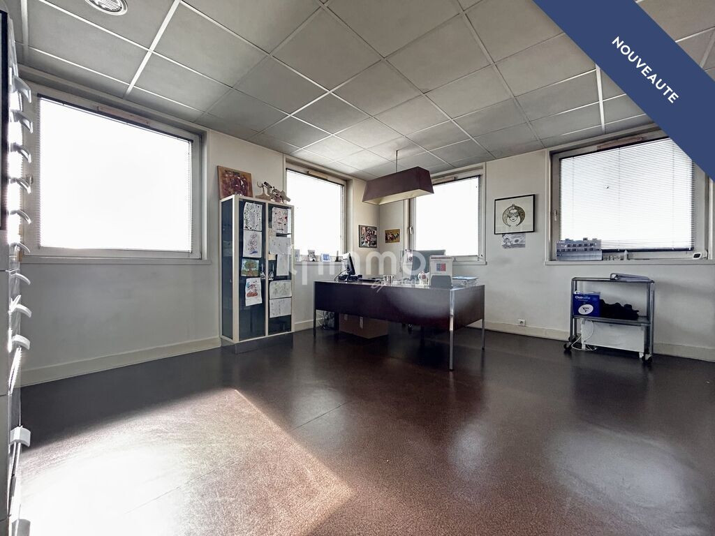 Bureaux 100m2 , gare de Bondy, 2e Étage, Ascenseur