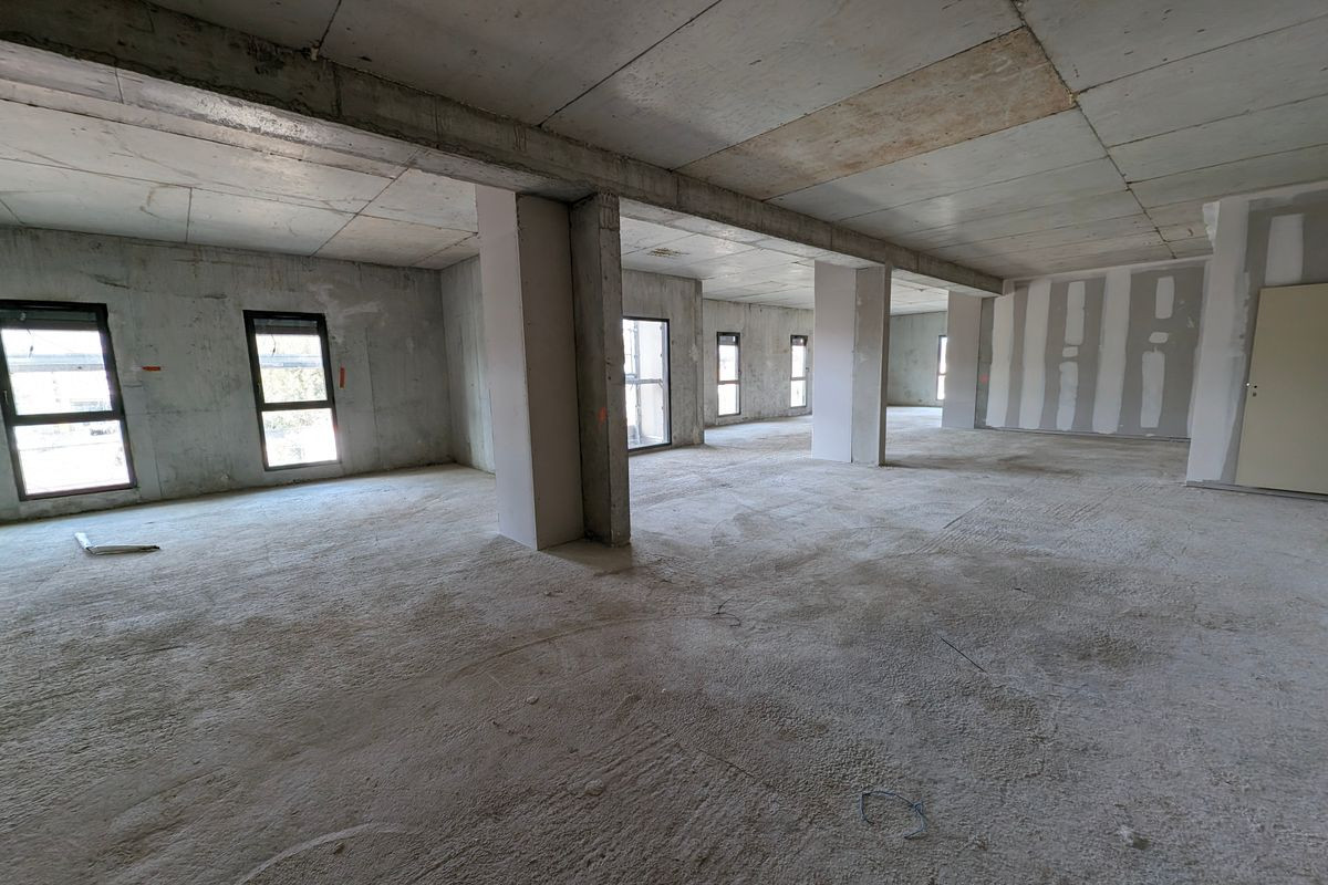 Local commercial spécialisé dans une activité de santé 77 m² à vendre – « Pôle santé » à Mornant