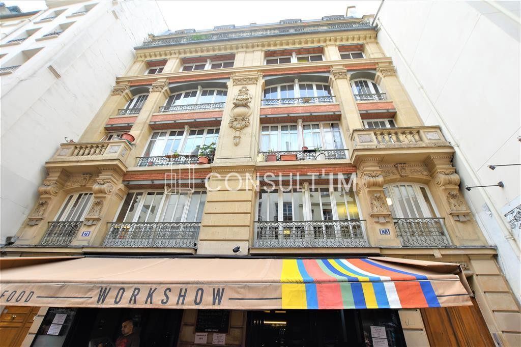 Bureaux câblés, excellent état, dans un bel immeuble proche Rambuteau