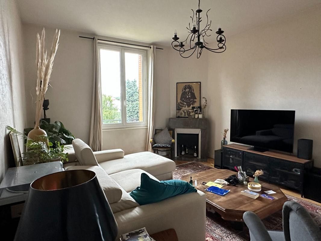 CLERMONT FERRAND, Immeuble  12 pièce(s) 253 m2, rapport 23300/an, jardin, garages, balcon 499800 FAI
