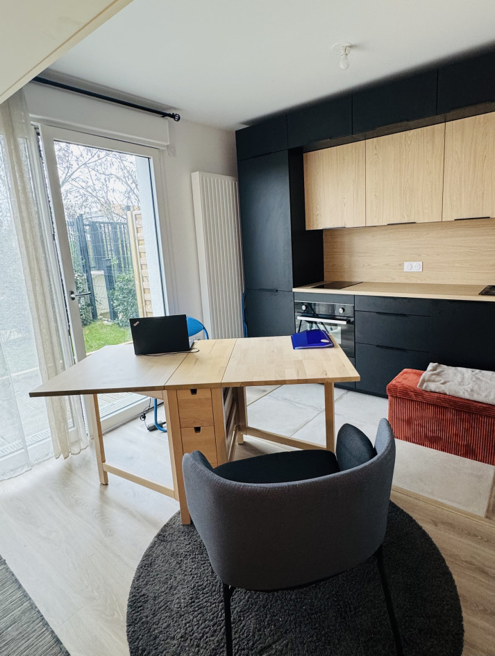 Partage de Cabinet 25m2 à Chaville de 2, 3 ou 4 jours par semaine