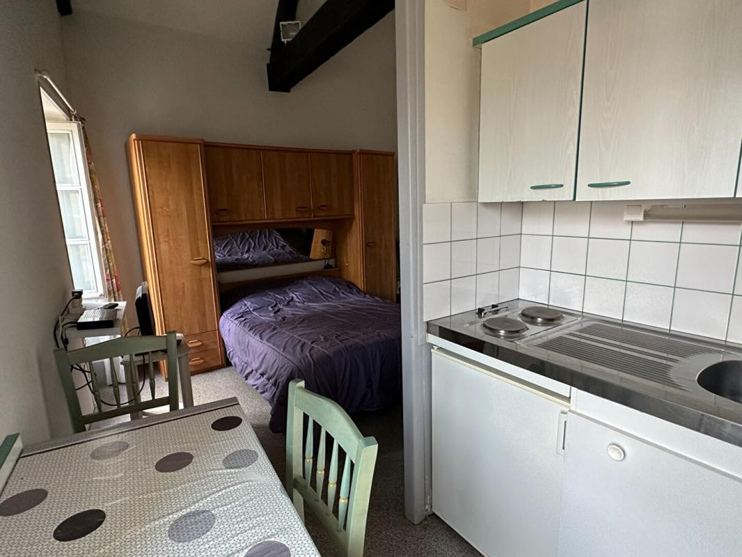 Immeuble Bourbon L Archambault 4 pièce(s) 50 m2, 2 apparts loués en cure 91300 FAI