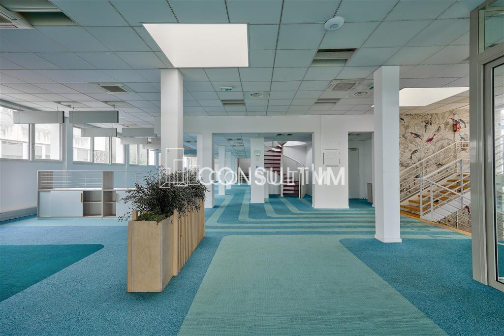 En bord de Seine, bien exceptionnel à VENDRE de 3258 m² avec terrasses et jardin