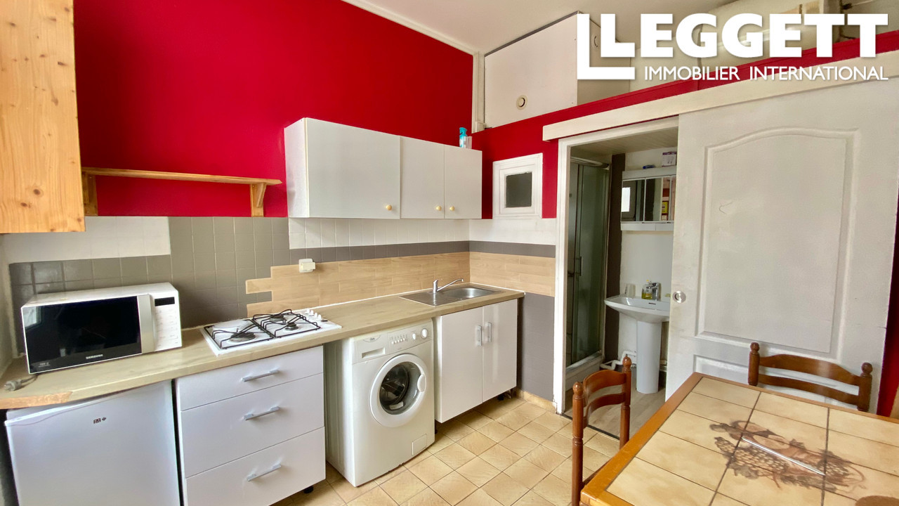Idéal pour un investisseur à La Rochelle - 2 studios meublés, 2 T1  meublés, et 2 T3 en duplex loués vides