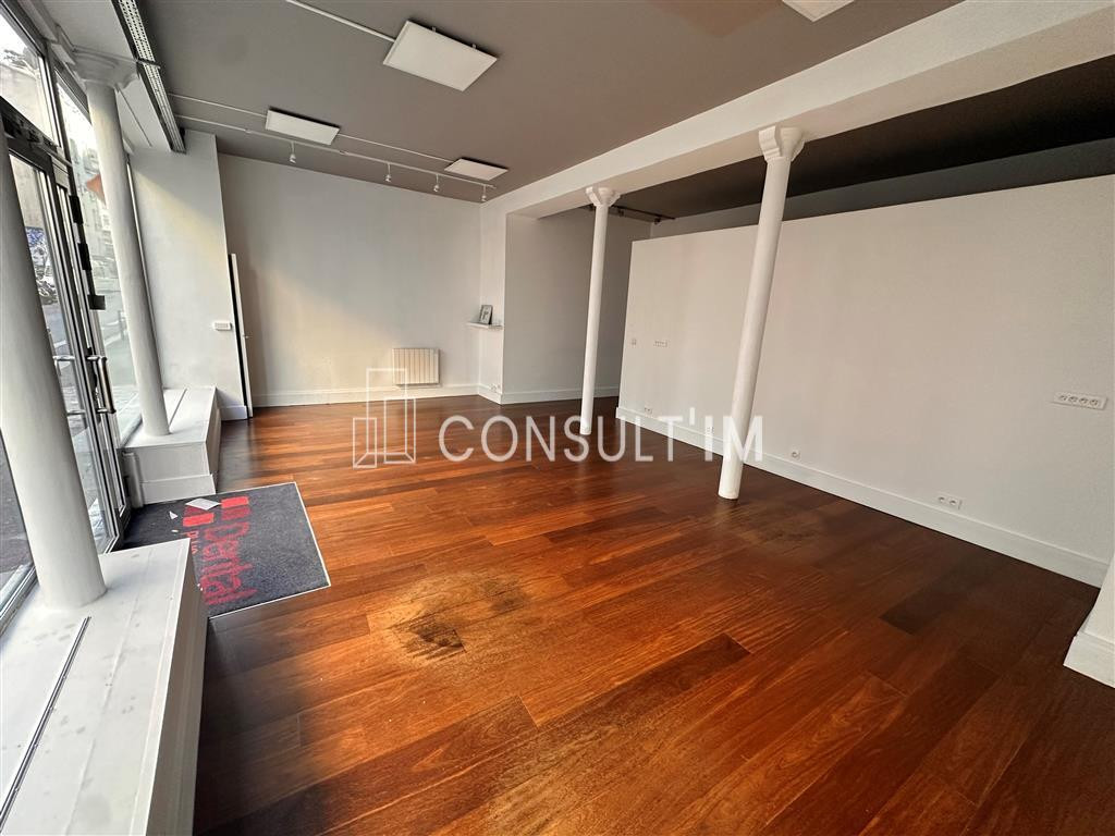 Rue de Montreuil, une boutique de 52m² à louer immédiatement