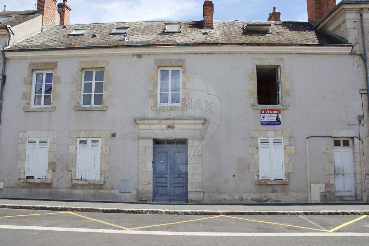 Immeuble 7 chambre(s) à vendre