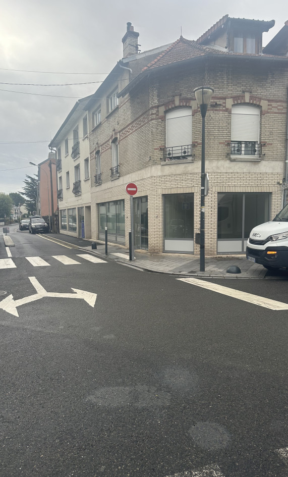 local professionnel à louer