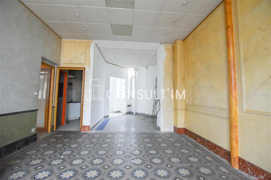 Porte de Saint Ouen Boutique 74 m²