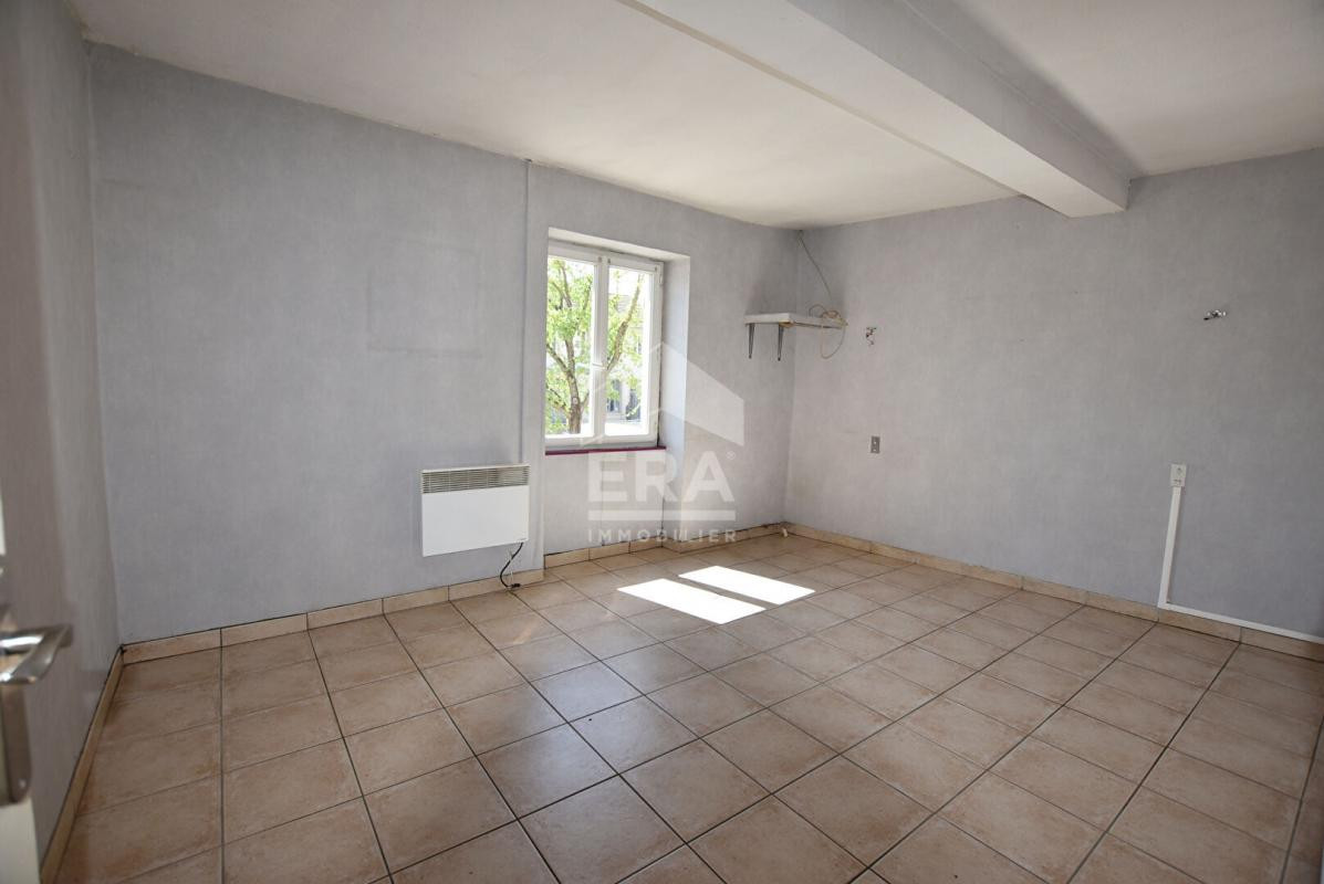 Immeuble, dépendances et terrain à vendre - Iguerande