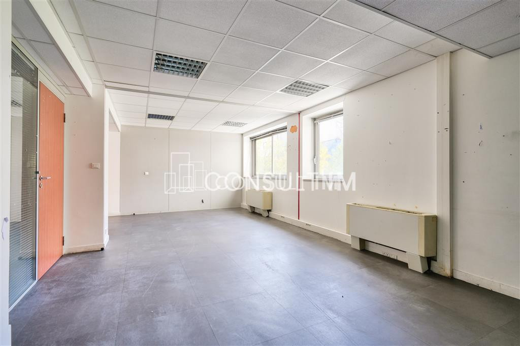 A  toute proximité du métro Boulogne Jean Jaurès, à louer, bureaux de 290m²
