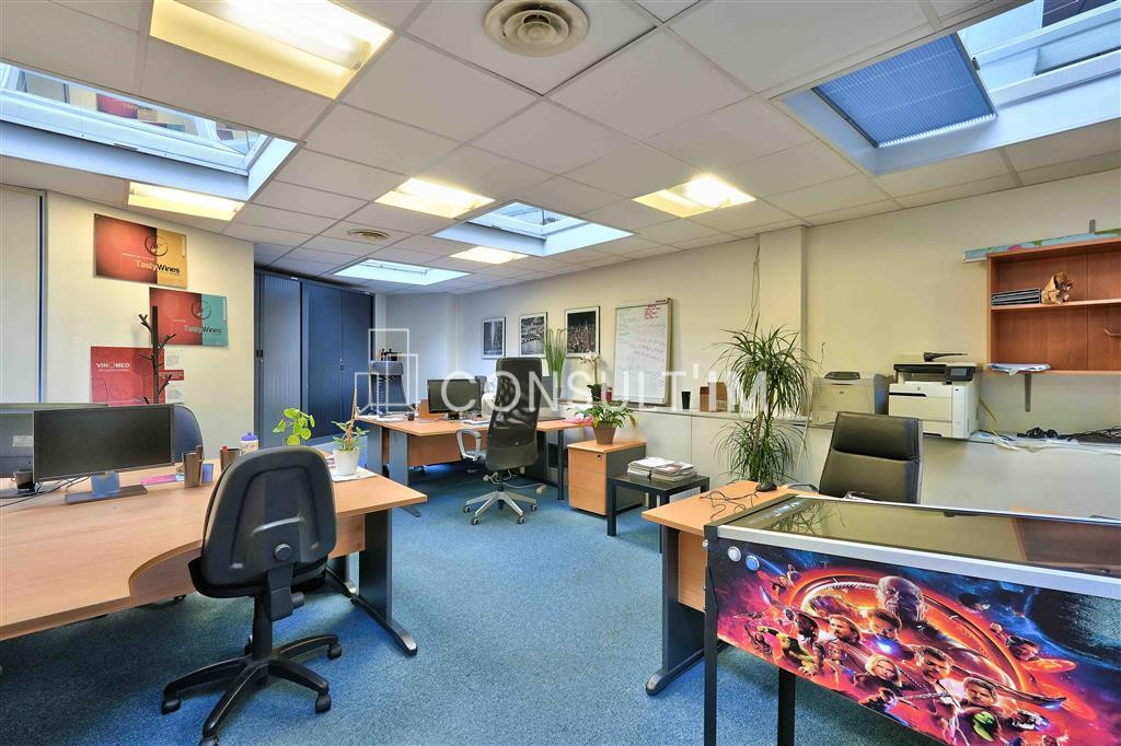 Bureaux à louer de 178 m² en bon état