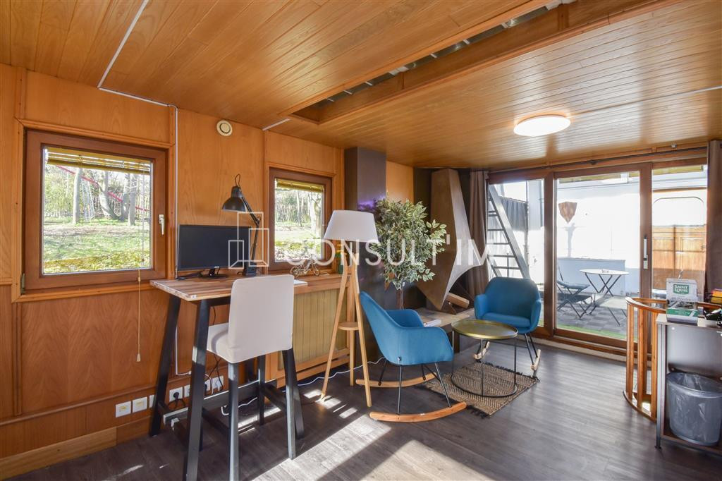 Prestation de services sur une Péniche avec terrasse aménagée !