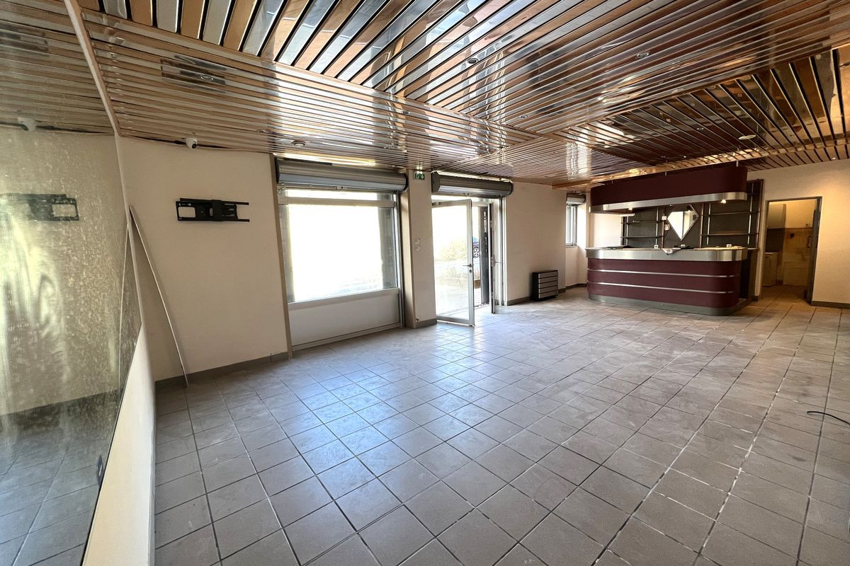 Local commercial 91m² à vendre - Cours